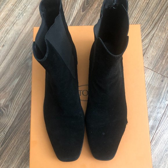 TOD'S Quinn Guaina Beatles Black Suede Boots